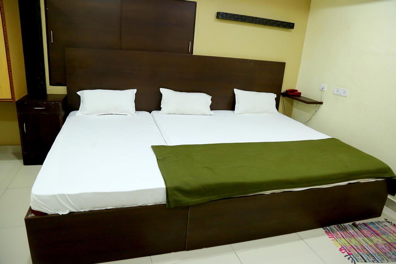 Divya Lodge Haidarábád Kültér fotó